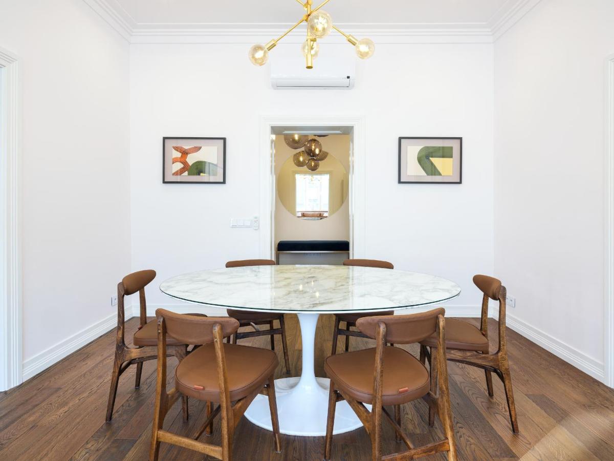 Three-Bedroom Apartment 9 Zygmunta Krasinskiego Avenue