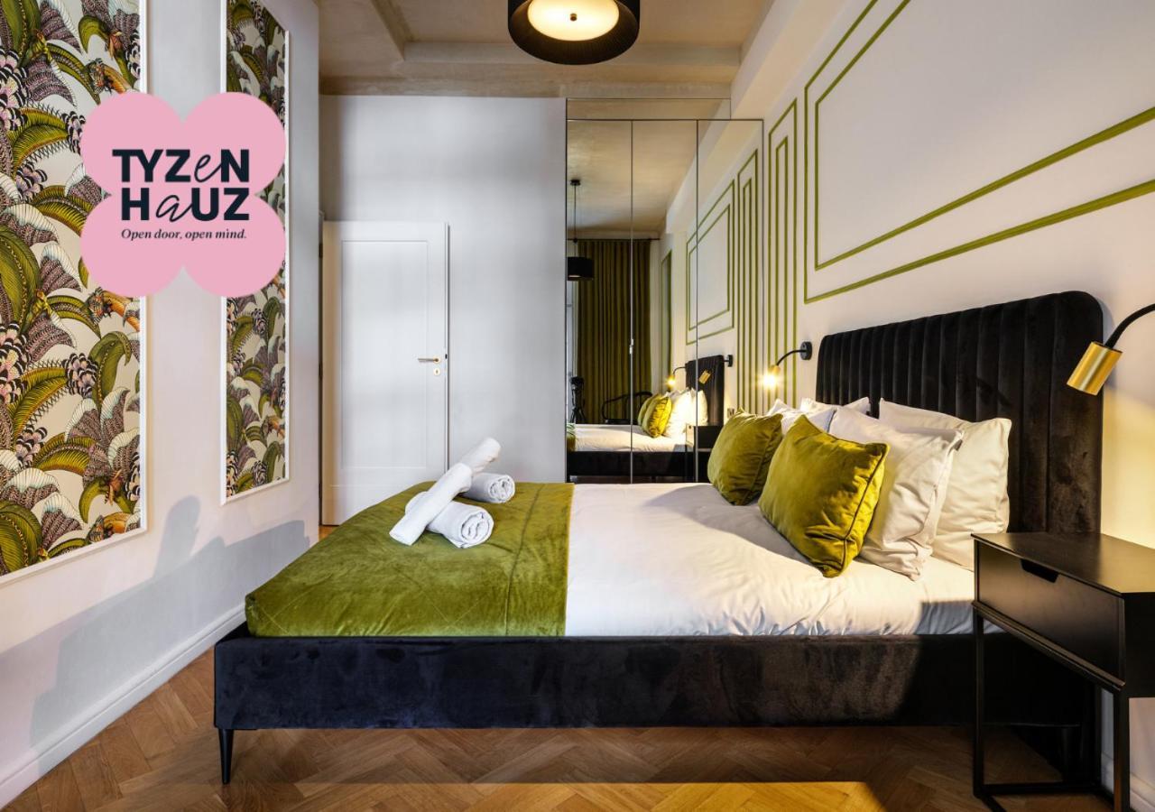 Two-bedrooms Apartment balcony I 5 Wenecja street